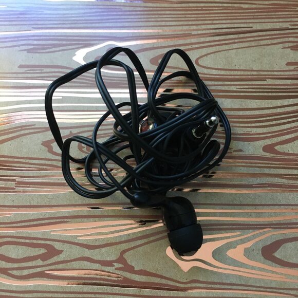 Klipsch Zippered Carrying Case For S4A/ S4i/ S4ii Earbuds #2 - Picture 8 of 9